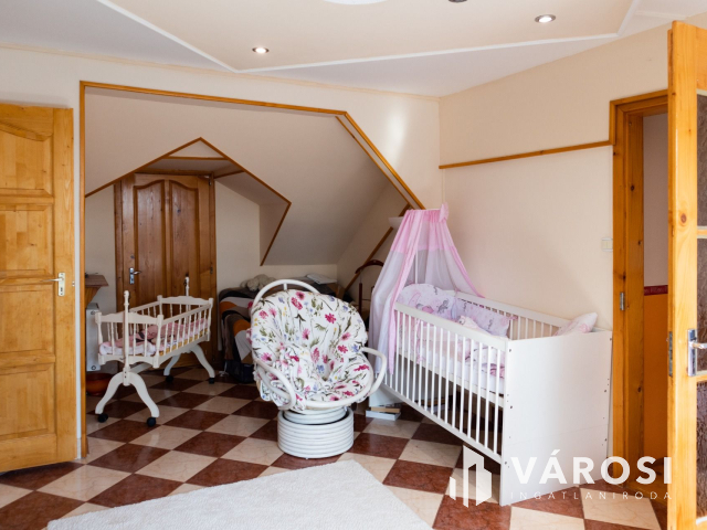 Kübekházi Csoda befektetésre és lakóházra