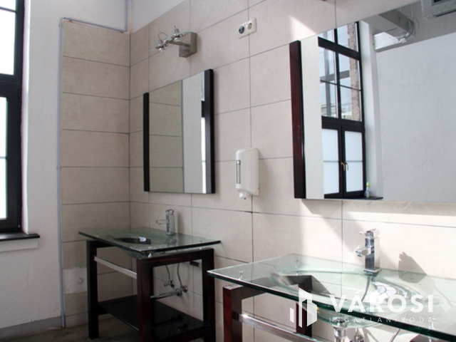 Amerikai életérzés Óbudán szenzációs, 1000 m2 loft irodában