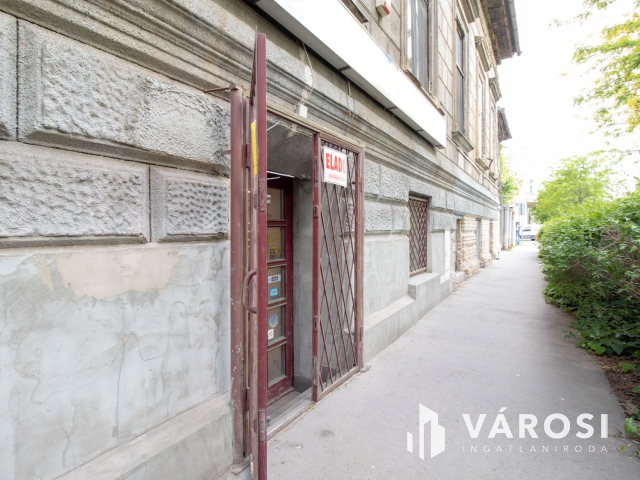 Orczy úton 44 m2-es, utcai bejáratú üzlethelyiség eladó