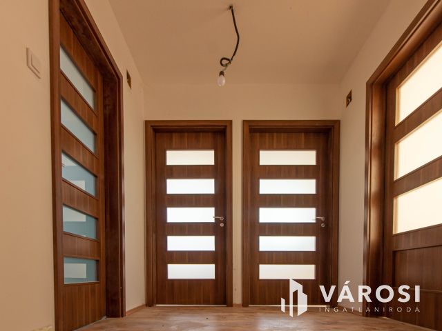 Új Építésű, A+++ Energiabesorolású Ikerház Fél Zsámbékon