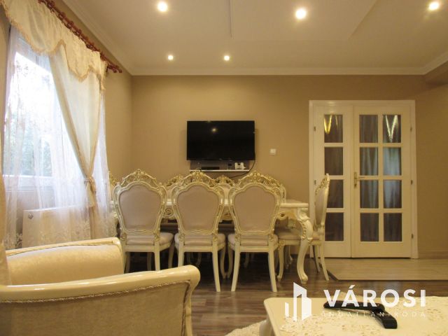 Két generációs otthon