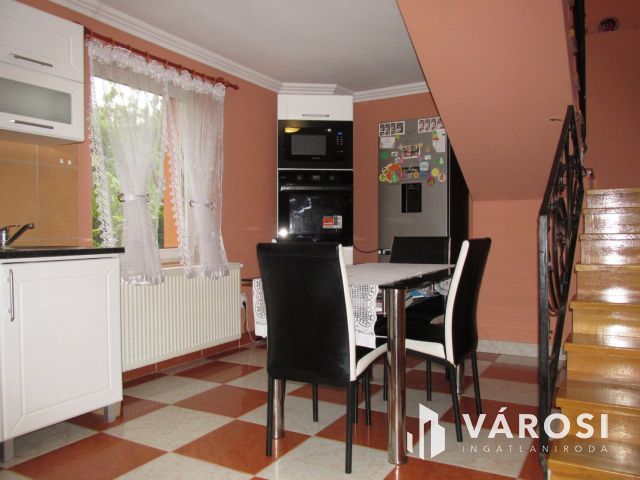 Két generációs otthon