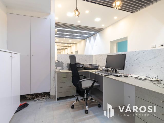 25 m2-es felszerelt, berendezett fogászati rendelő Újbudán