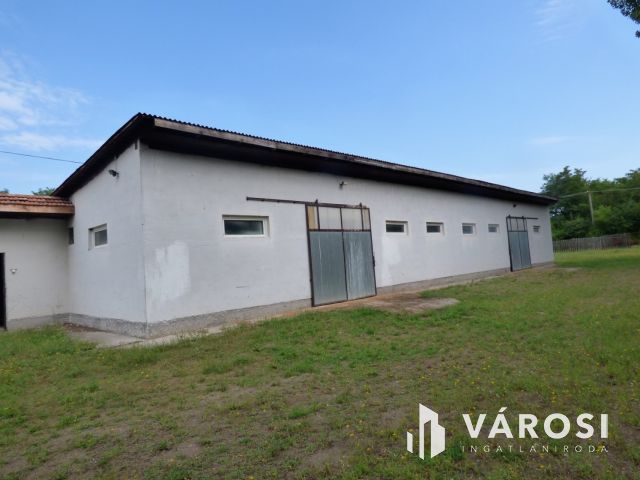 Ipari csarnok eladó egyedi hitelkonstrukcióval is!