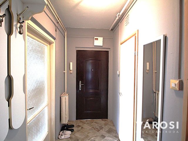 Eladó három szobás lakás!