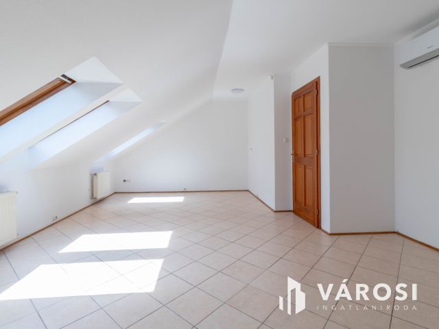 4 szintes, 330 m²-es, önálló irodaház a Tisztviselőtelepen