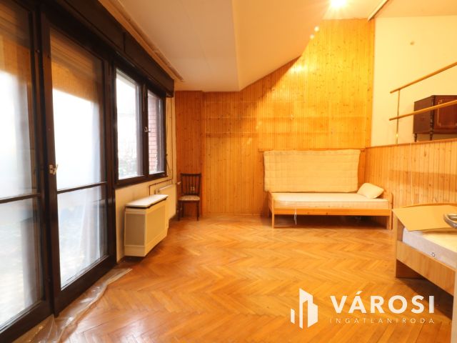 Irodának is alkalmas családi ház felsővároson!