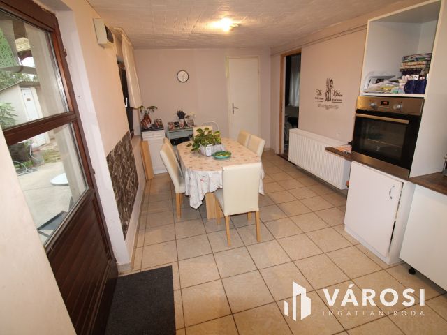 Családi ház Gyulaváriban.