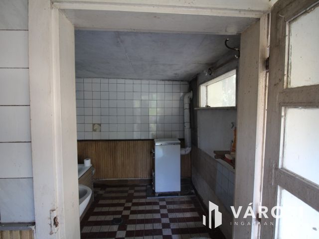 Kedvező áron eladó családi ház Vizsláson