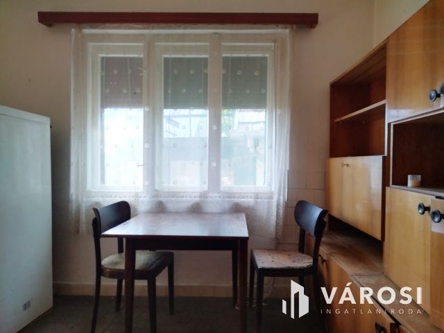 Kedvező áron eladó családi ház Vizsláson