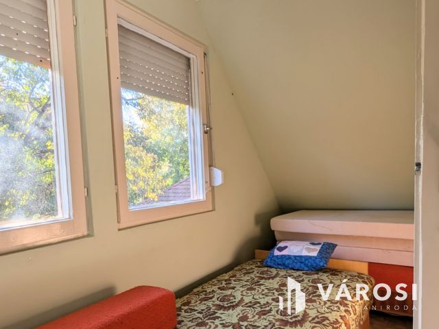 Téliesített nyaraló Szanazugban, a Köröshöz közel!