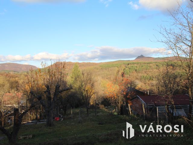 Eladó üdülőtelek