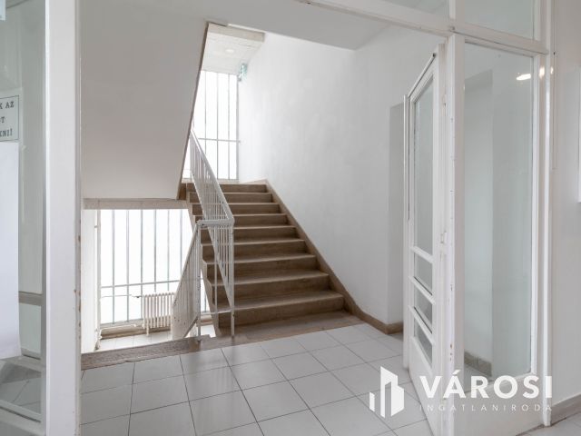 64 m2-es, három helyiséges iroda Fáy utcai irodaépületben