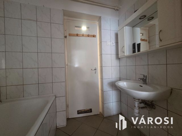 Kedvező árú, 68 nm-es vásártéri lakás