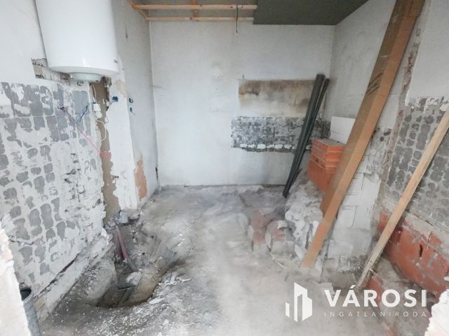 Felújítás alatt lévő családi ház Rákoscsabán!