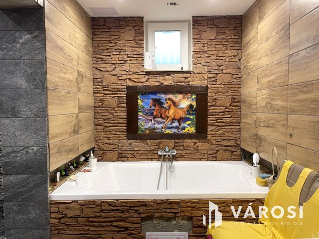 Felújított családi ház Békésen, a Körös szomszédságában