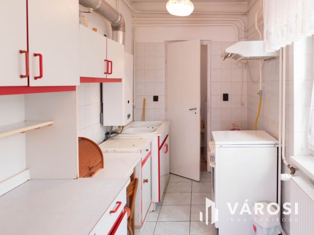 Két lakrész, nagy telek, végtelen lehetőségek