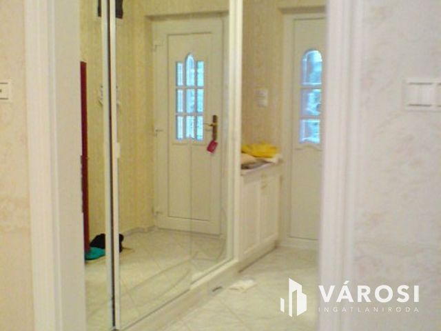 Privát élettér és wellnes-Exkluziv ház a Magdolnavölgyben