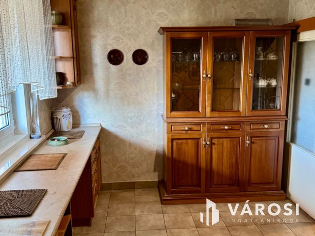 Nyíregyházán,kertvárosi részen  eladó  egy földszintes   ház