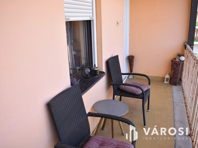 Kiadó 3 szobás tégla lakás Gyula központjában!