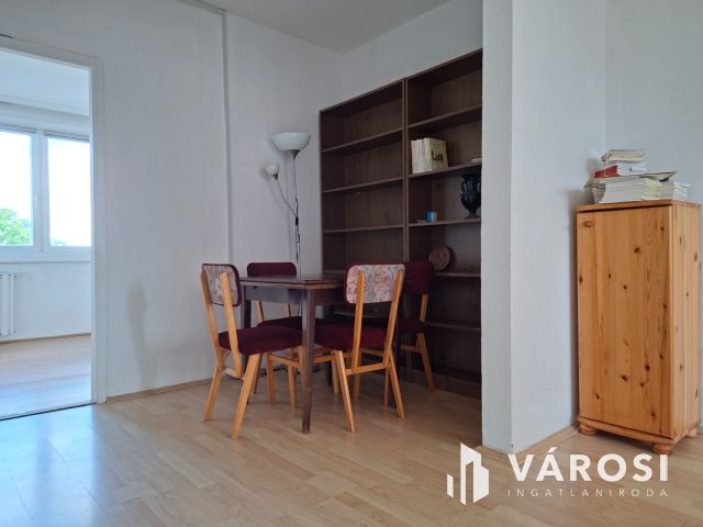 Azonnal költözhető lakás a Halle utcában