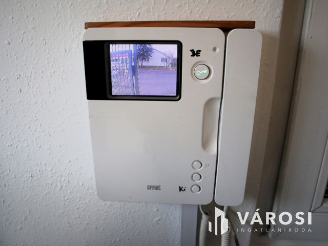 Raktározzon stratégiai helyen, teljes logisztikai háttérrel!