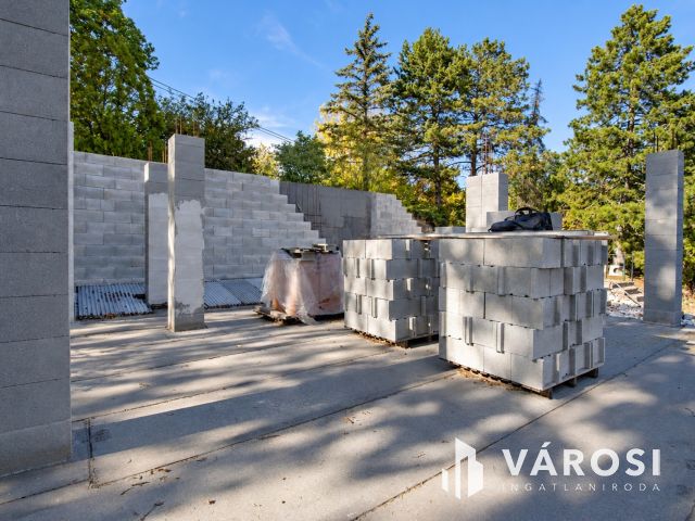 Solymár legszebb panorámájú telke, építési engedéllyel